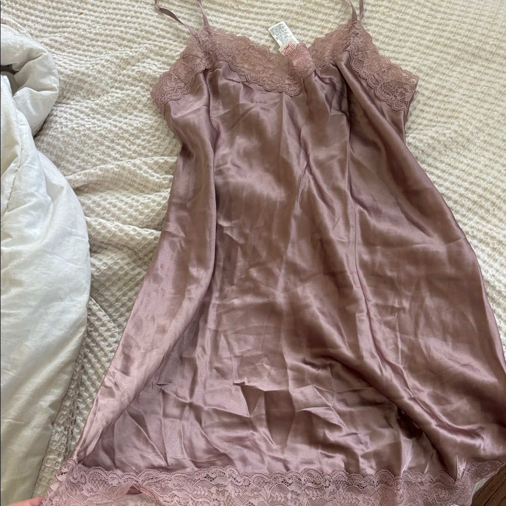 Intimissimi satin slip with Lace Insert Detail mauve medium - Picture 4 of 5